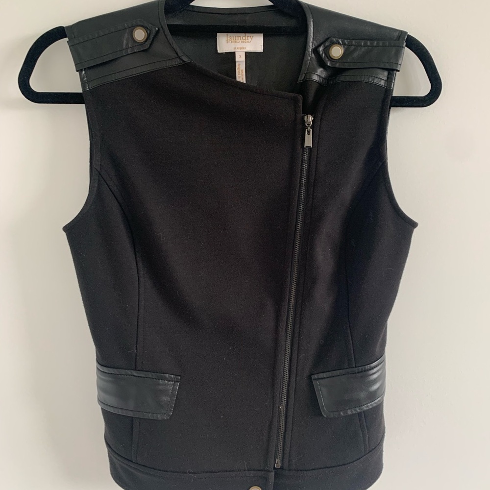 Black Zipper Vest with Faux Leather